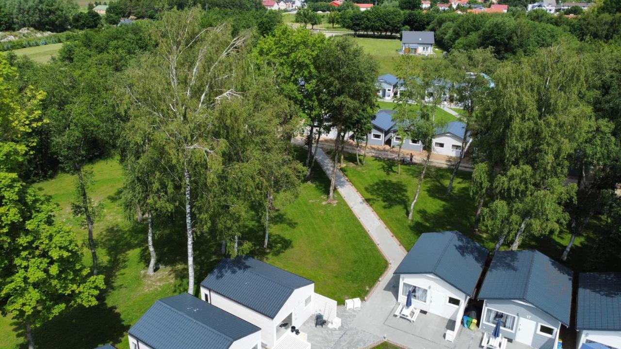 Lumi Resort Domki Letniskowe Z Podgrzewanym Basenem 里沃 外观 照片