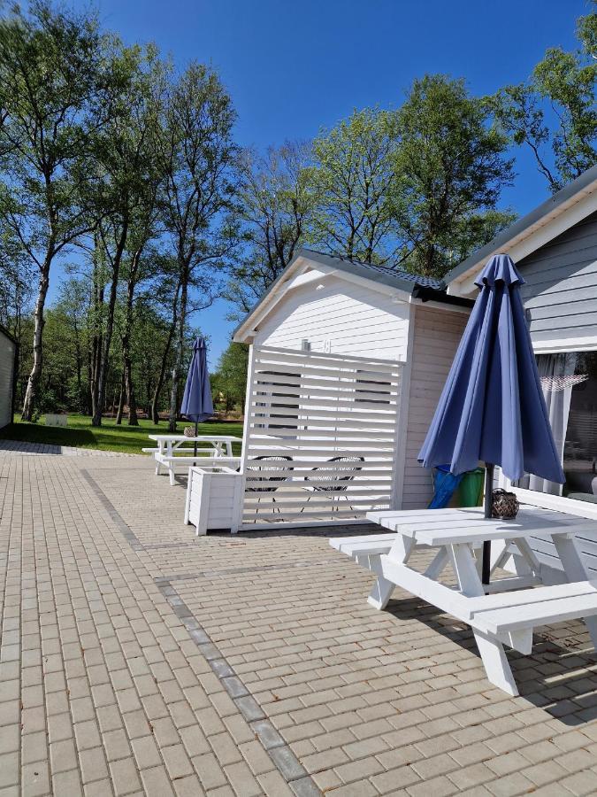 Lumi Resort Domki Letniskowe Z Podgrzewanym Basenem 里沃 外观 照片